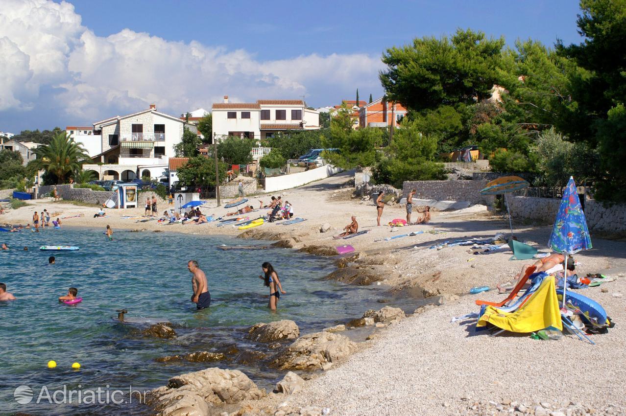 Vila Matej Razanj Luaran gambar