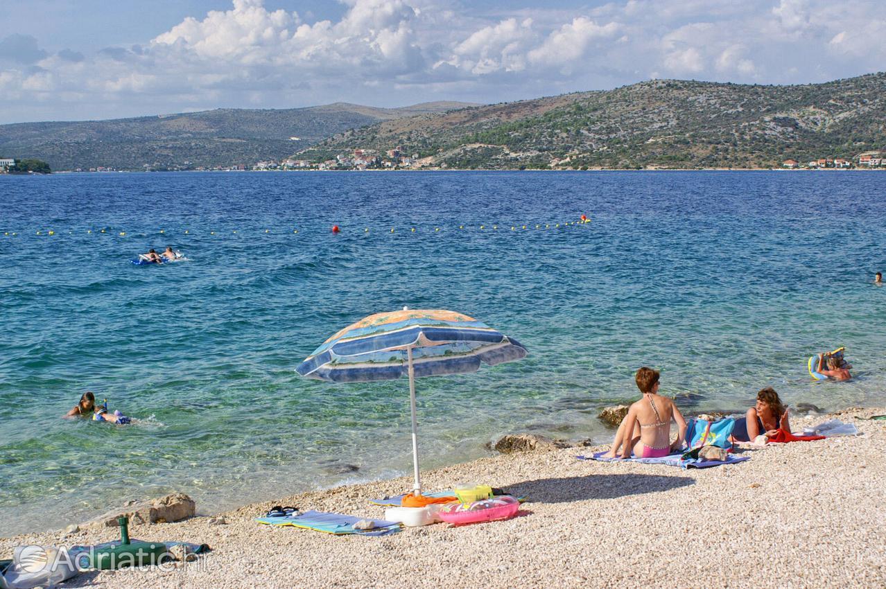 Vila Matej Razanj Luaran gambar